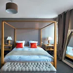 Hotel La Licorne & Lyons-la-Forêt