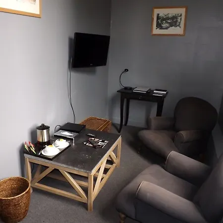 Hotel La Licorne & 4*