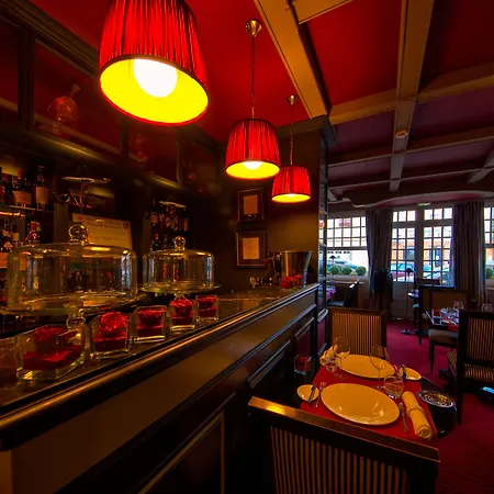 Hotel La Licorne & Lyons-la-Foret