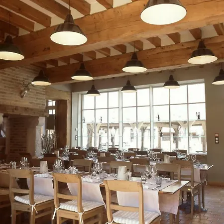 Hotel La Licorne & Lyons-la-Foret