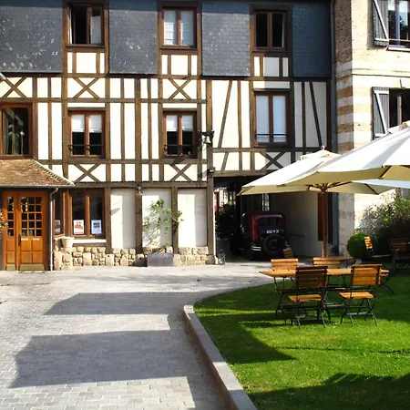 La Licorne & Отель 4*