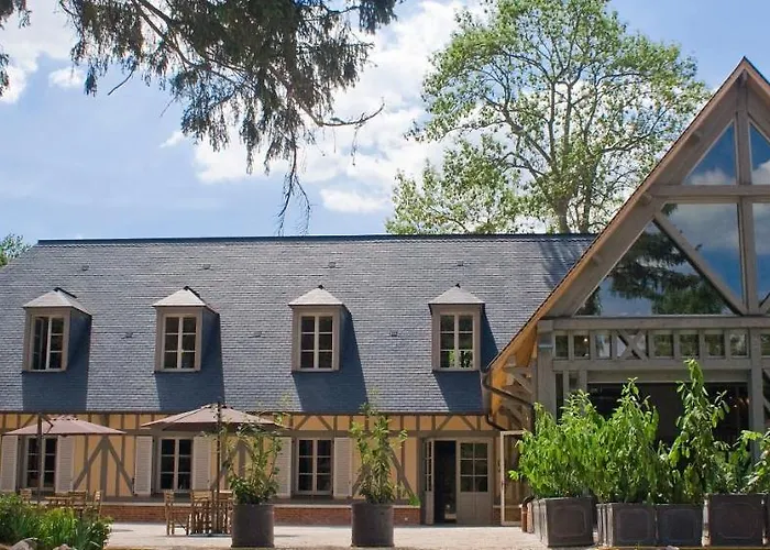 Hotel La Licorne & Lyons-la-Foret