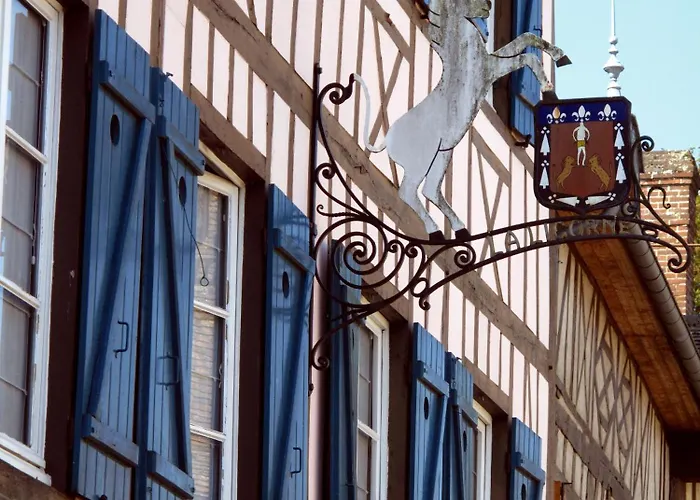 Hotel La Licorne&spa Lyons-la-Forêt