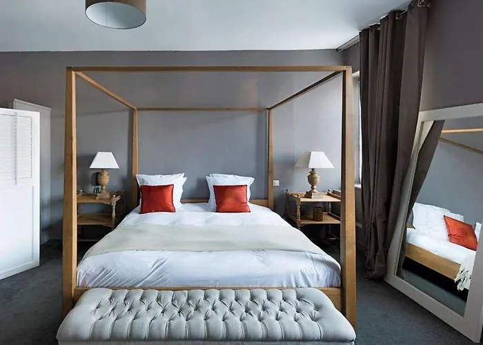 Hotel La Licorne & Lyons-la-Forêt