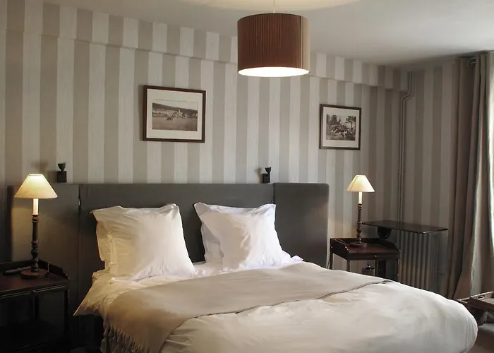 Hotel La Licorne & 4*