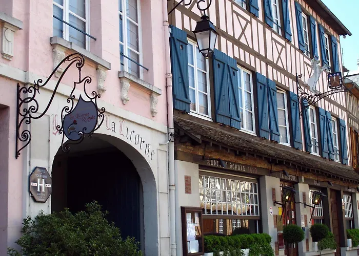 Hotel La Licorne & Lyons-la-Forêt